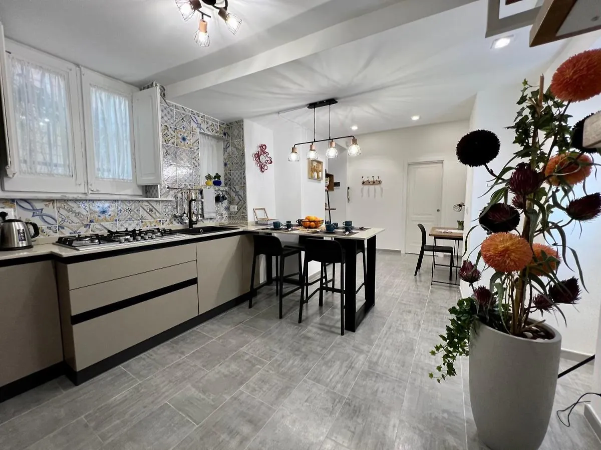 Cortile Marconi Apartment Palermo Italy